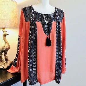 Bohemian chic flowy top w/tassel ties